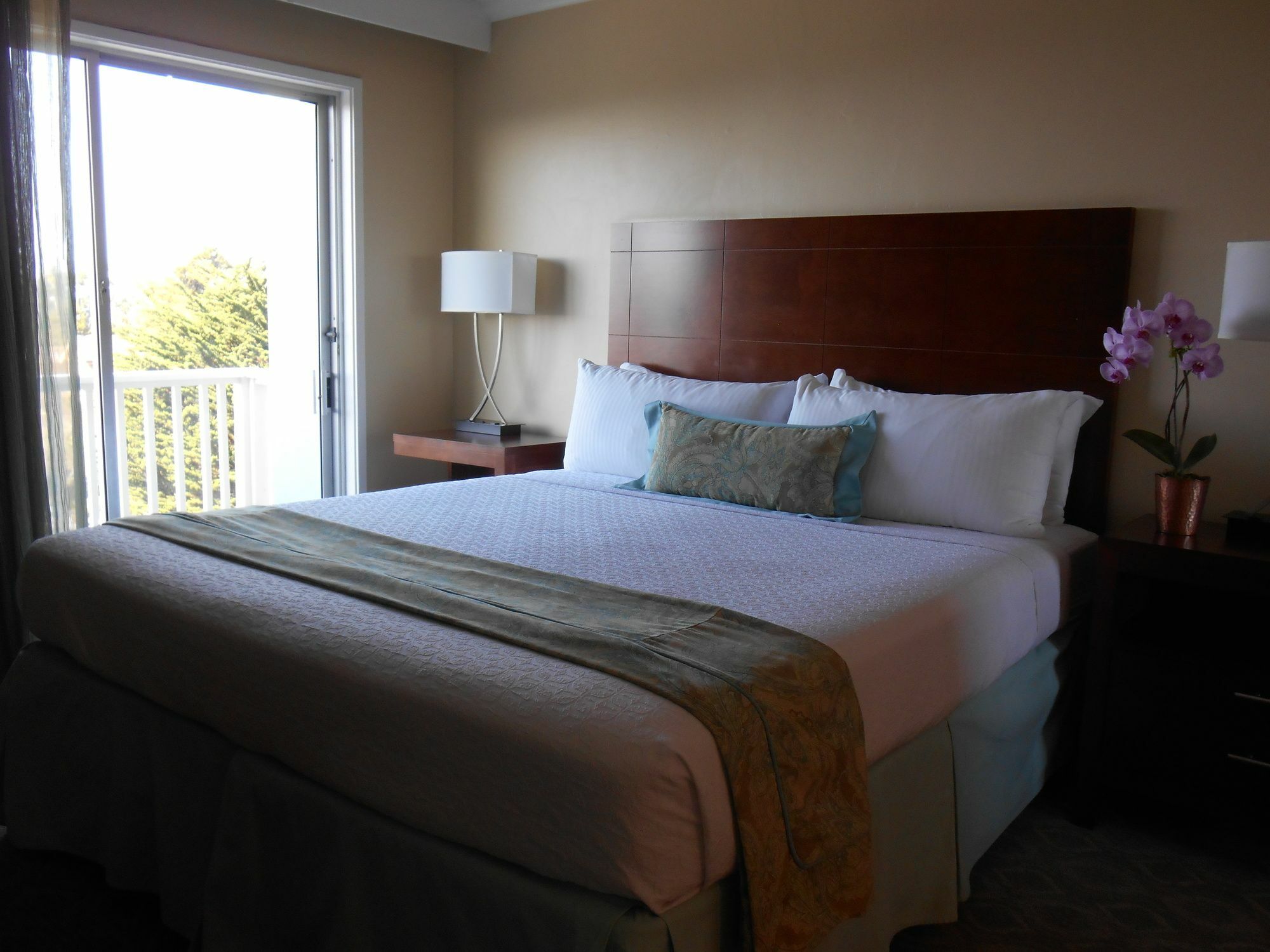 Carmel Bay View Inn Екстериор снимка